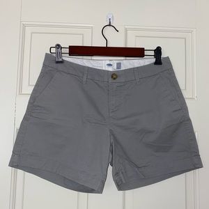 Gray shorts